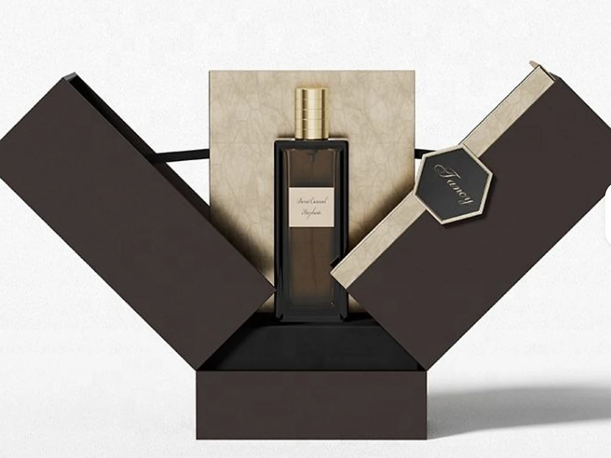 Blooming Flower-Fold Perfume Box with Marble-Effect Panel