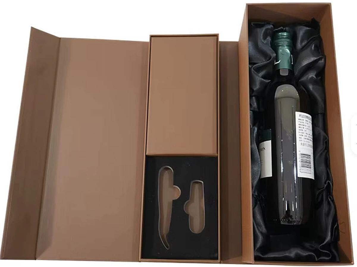 Leather Wine Box with Dedicated Accessory Compartment
