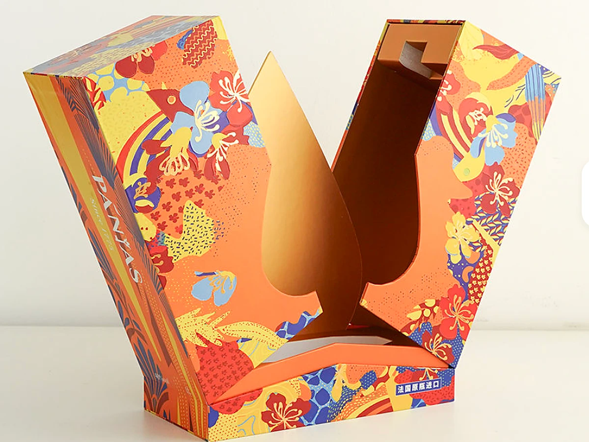 Fold-Out Display Wine Box with Magnetic Closure